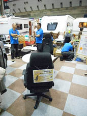 RECARO�����֎q